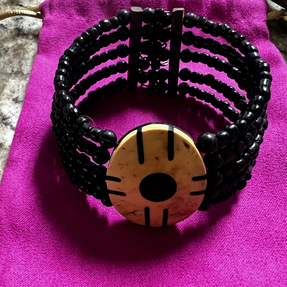 🖤 black handmade cuff 🖤